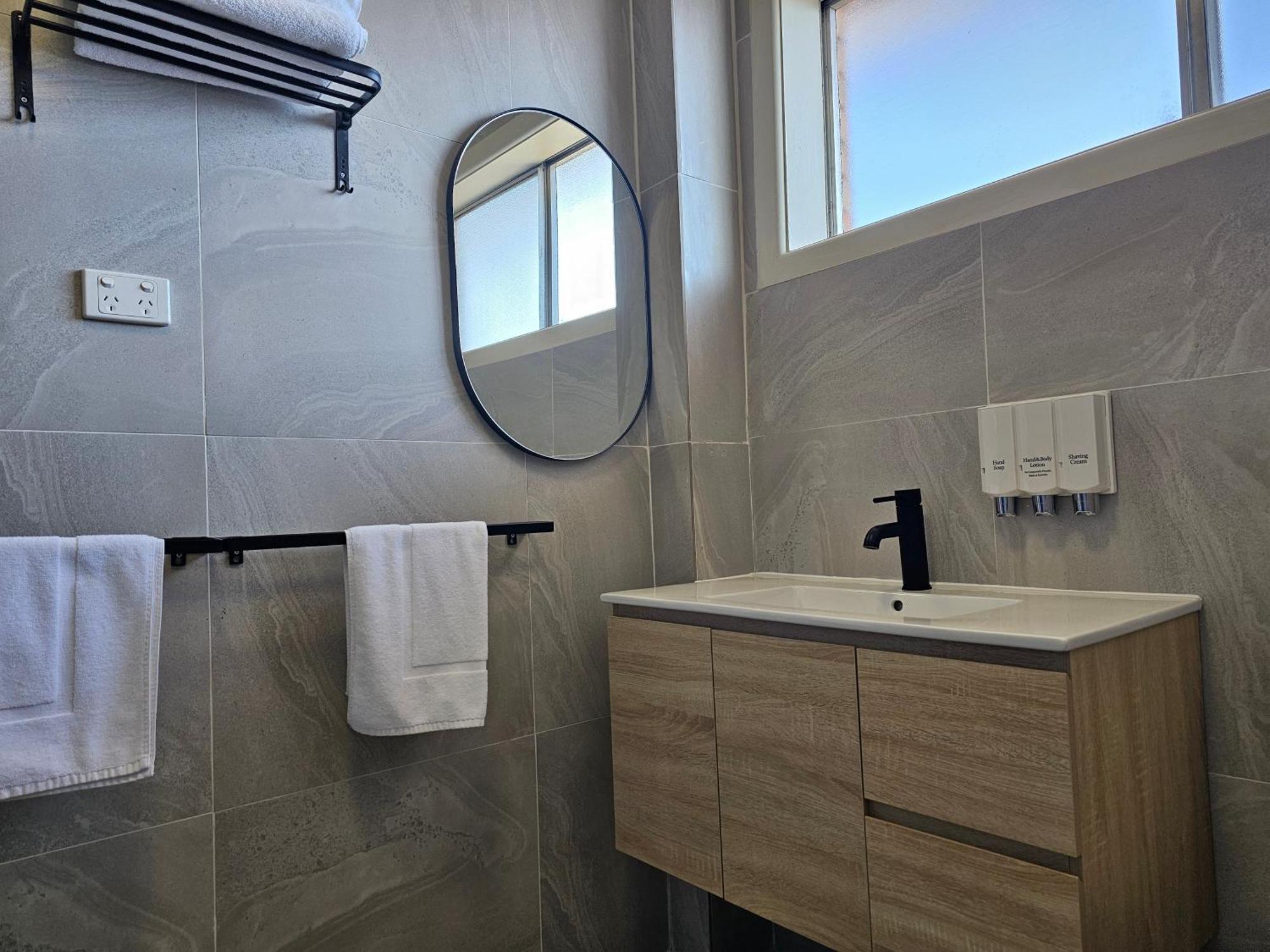 Country Lodge Motor Inn Bathurst Eksteriør bilde